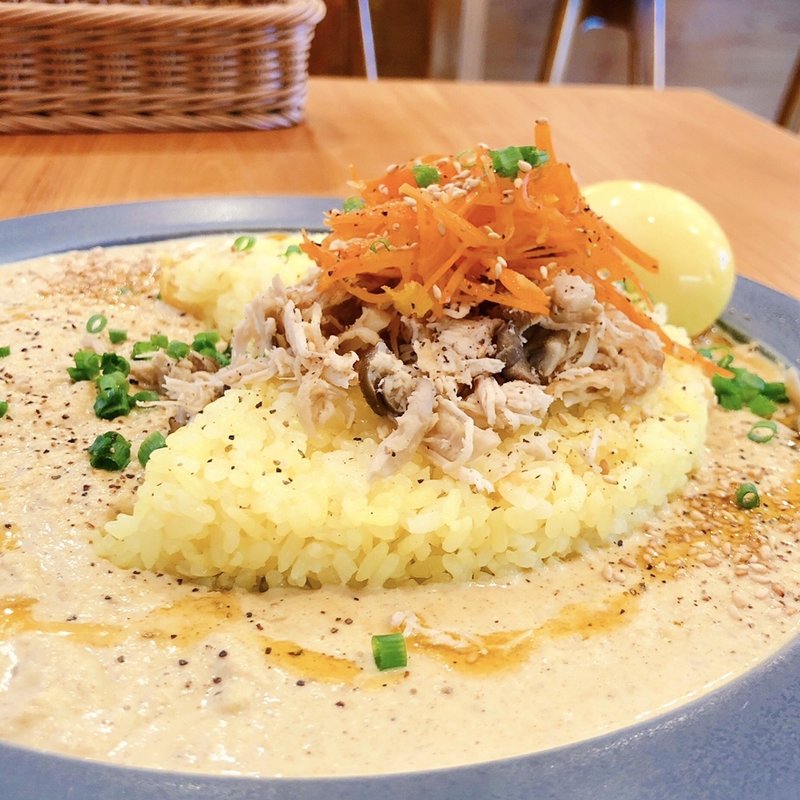 秋味クリーミーごまチキンカレー スパイス玉子トッピング（季節限定メニュー）(キーマ堂)