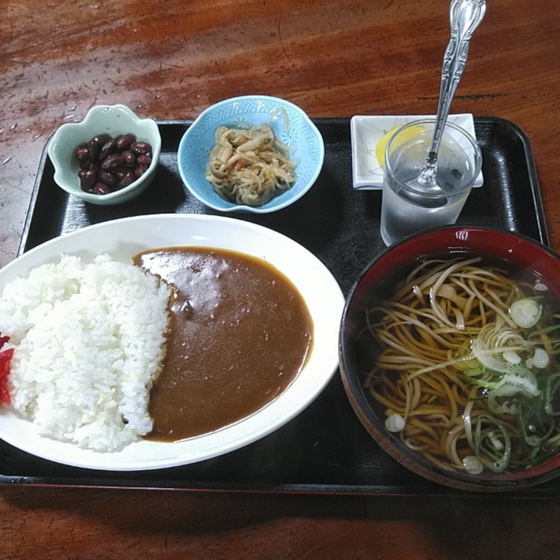 カレー定食(およね )