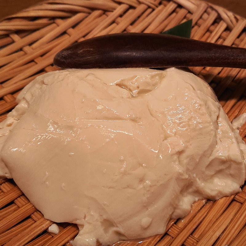 お通し（味付け豆腐）(とり鉄 京急川崎駅前店)