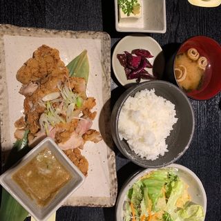 唐揚げ定食 くいもの屋わん の口コミ一覧 おいしい一皿が集まるグルメコミュニティサービス Sarah