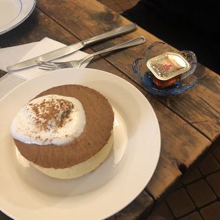 窯出し厚焼きのホットケーキ(カフェ・デ グレコ)