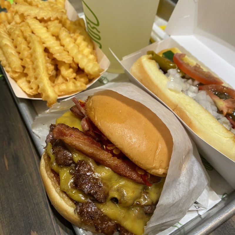 ハンバーガー(シェイクシャック六本木店)