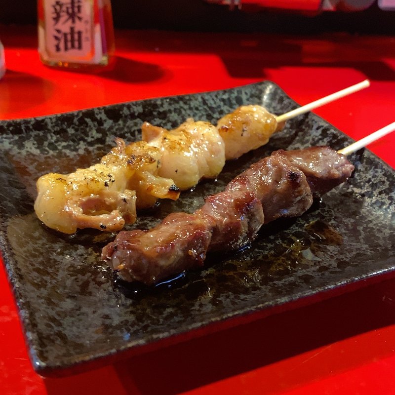 国産牛ホルモン、国産牛メガネ(牛串焼き 新羅)