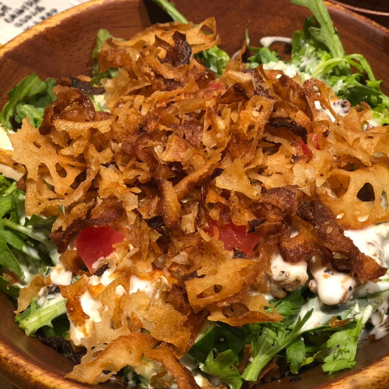 蓮根チップサラダ(佐賀県三瀬村 ふもと赤鶏 田町店)