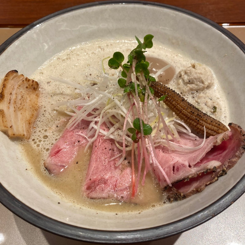 鶏白湯煮干らぁ麺(麺 紡木)
