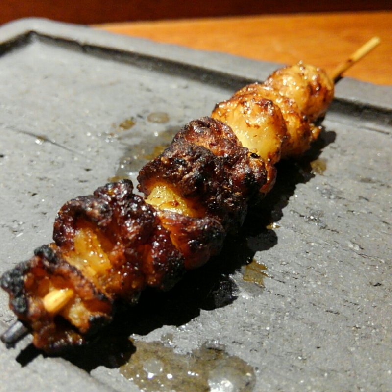 皮(やきとり松里)