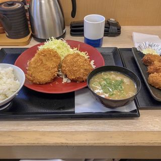 メンチカツ定食にカキフライ3個(かつや 宇都宮インターパーク店 )
