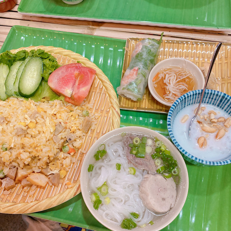チャーハンセット(HOANG THOM ベトナム料理店)