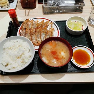 豚汁定食＋ぎょうざ(みよしの 手稲前田店 )