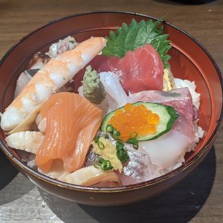 海鮮丼(魚浜 蒲田本店)