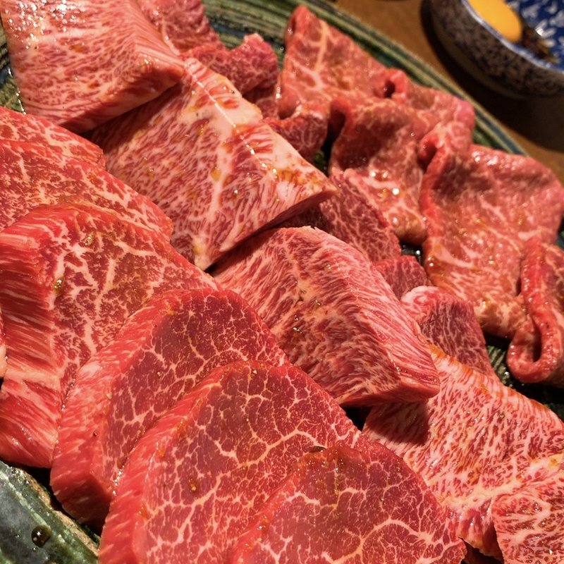 シンシン、ヒレ、ハラミ、シャトーブリアンの盛り合わせ(赤坂らいもん)