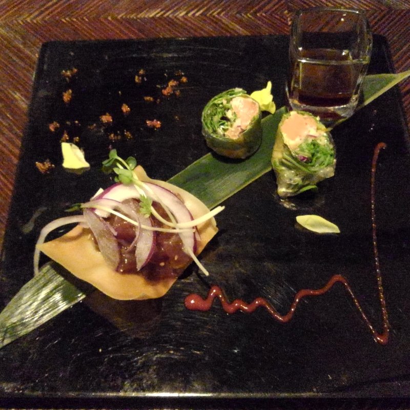 マグロとアボカドのタルタル  - アヒポキ -(Ginger's Beach - ジンジャーズビーチ横浜)