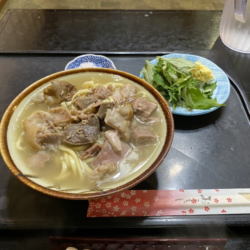 ヤギそば(やぎ料理 かりゆし )