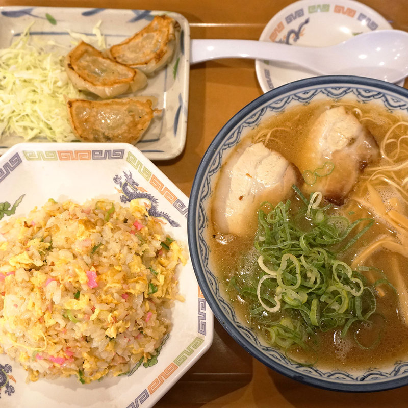 ラーメン定食(元祖赤のれん 節ちゃんラーメン 野間店)