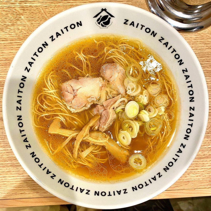 博多醤油ラーメン(ざいとん 警固店)