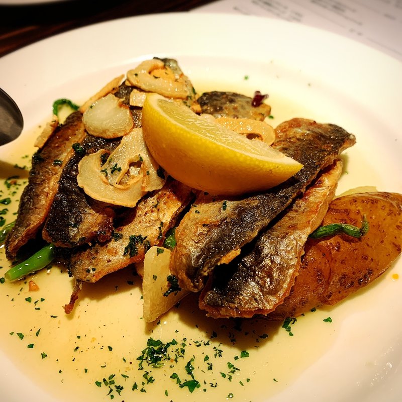 真イワシのソテー ペペロンチーノ風(デル・チャルロ （Del Chalro）)