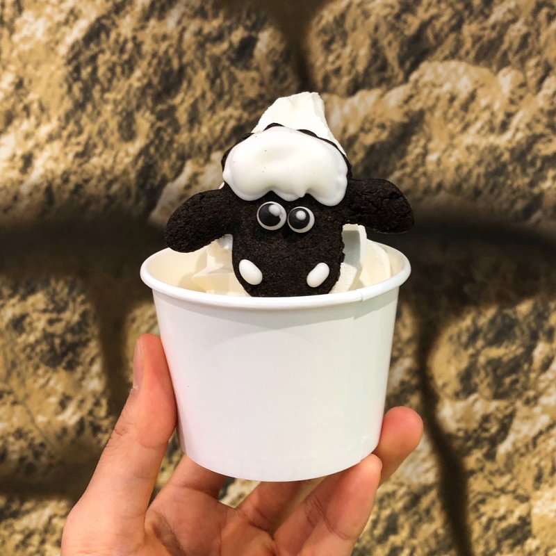 ショーンソフトクリーム(ひつじのショーン Farm Cafe Stand)
