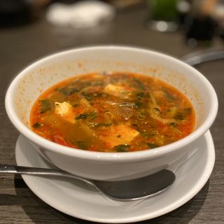 ベジ辛テールスープ(焼肉 味樹園)