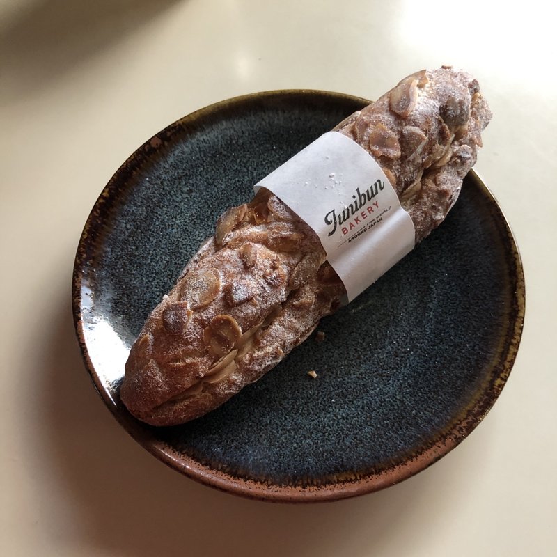 マロンサンド(ジュウニブンベーカリー)