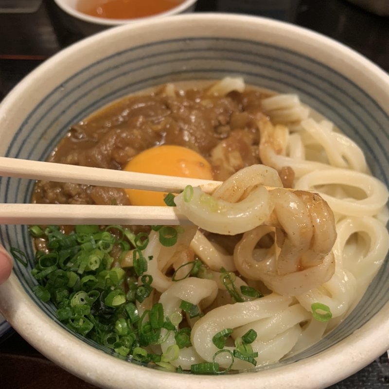 満月カリーうどん(一滴八銭屋 新宿本店 （いってきはっせんや）)