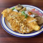 白身魚のフライ（ライス付）(TOMO Cafe & Osteria)