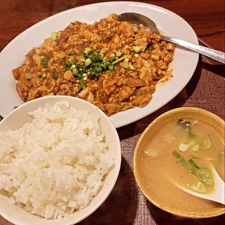 麻婆豆腐＋ご飯セット(喜洋洋)