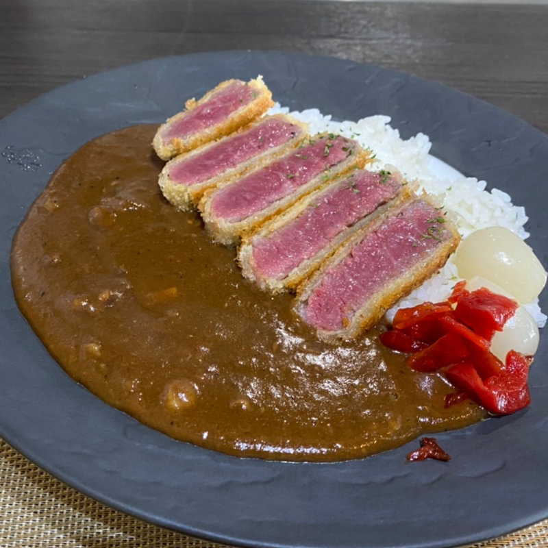  飛騨牛牛筋カレー　牛カツトッピング(ステーキハウス タカミ)