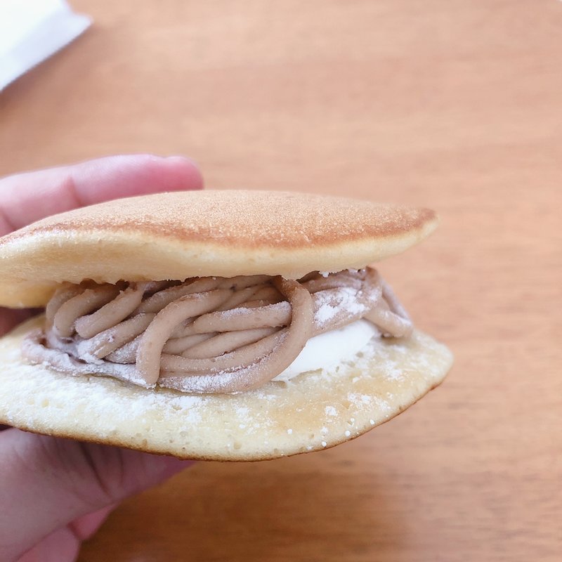 イタリア栗のモンブラン生どら(セブン-イレブン 横浜鶴見二ツ池店)