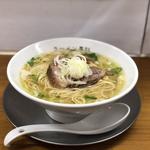 優しさの極中華そば塩(ラーメン専科 竹末食堂)