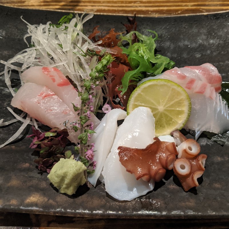 季節の鮮魚盛り合わせ(なまはげ 銀座店)