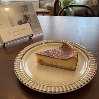 ベイクドチーズケーキ(月とつぼみ)