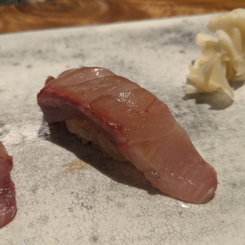 イナダ(寿司ビストロ　禅)