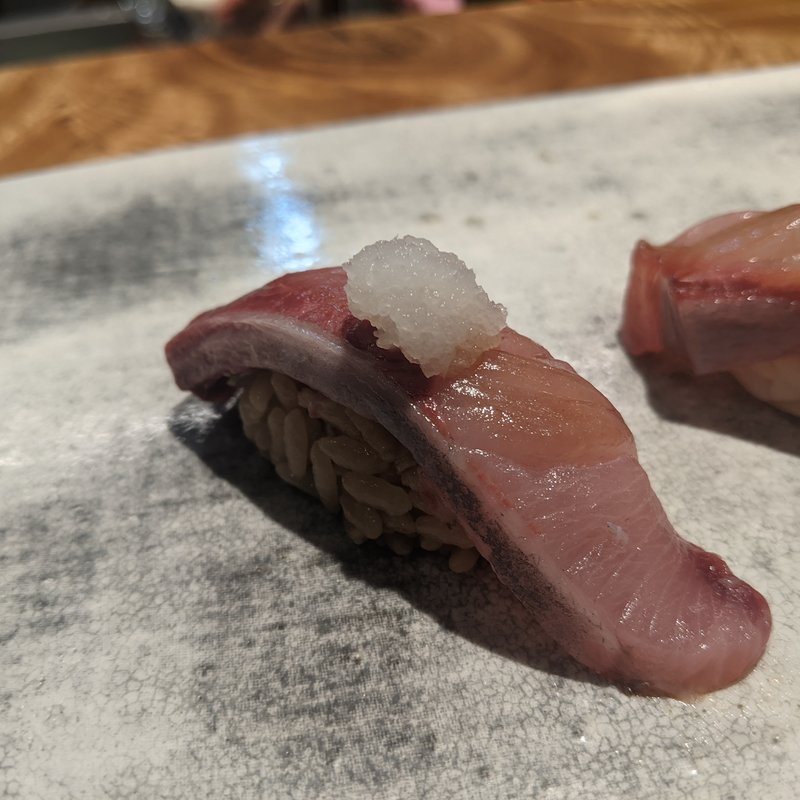 ブリ(寿司ビストロ　禅)