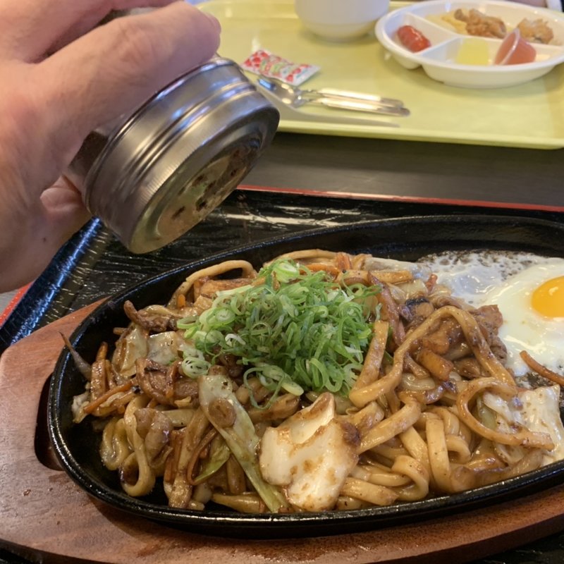 焼うどん(華さん食堂 半道橋店)