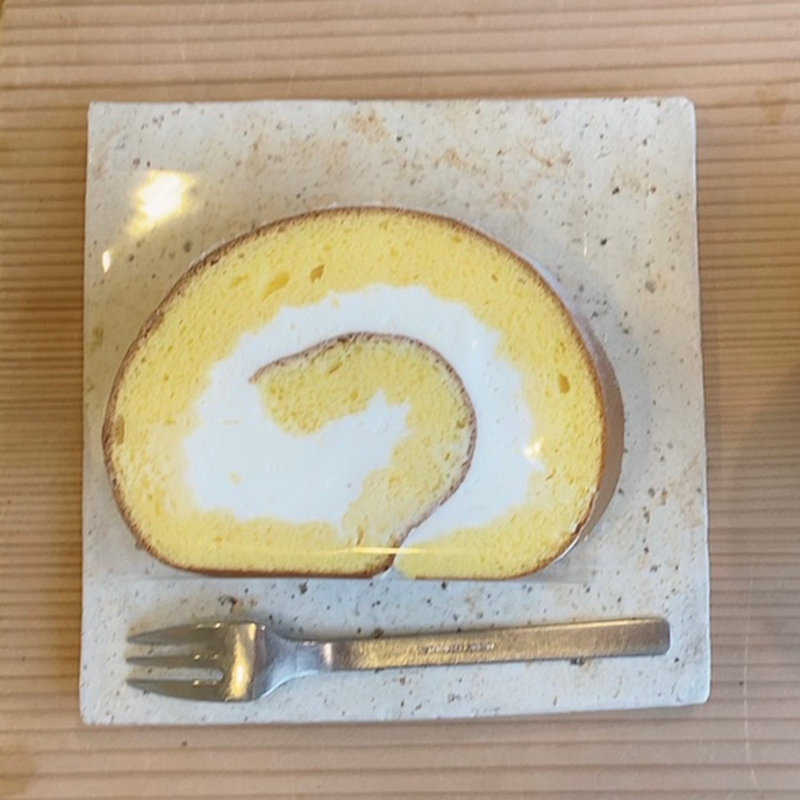 ロールケーキ(菓子・茶房 チェカ （cheka）)