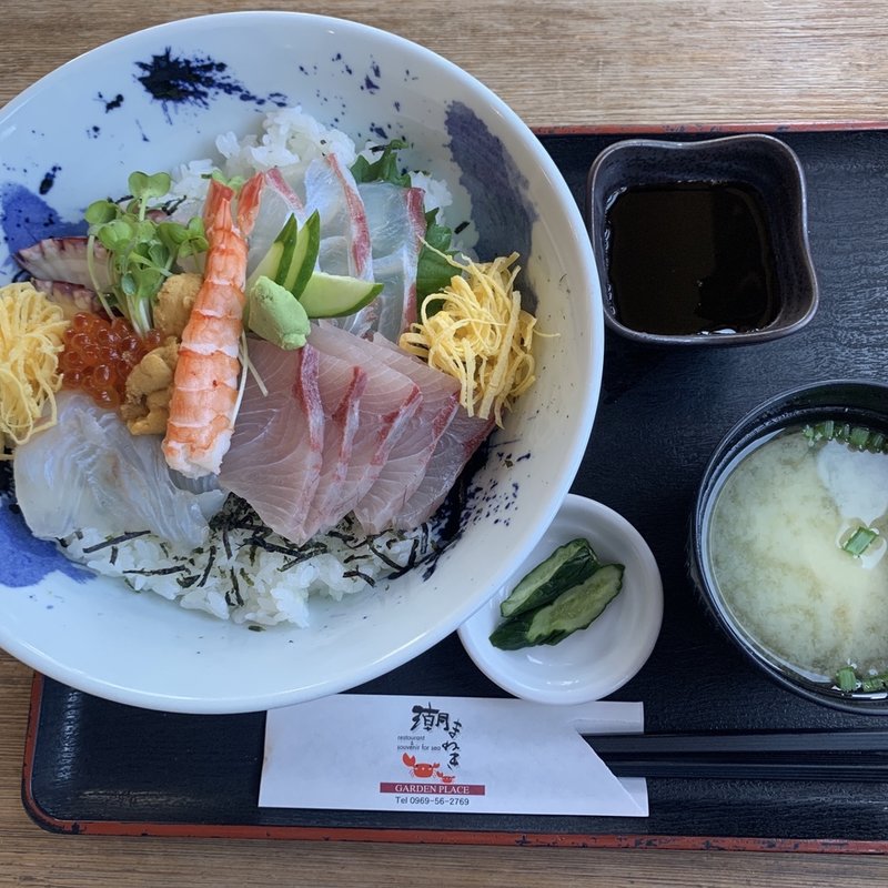 海鮮丼(潮まねき （しおまねき）)