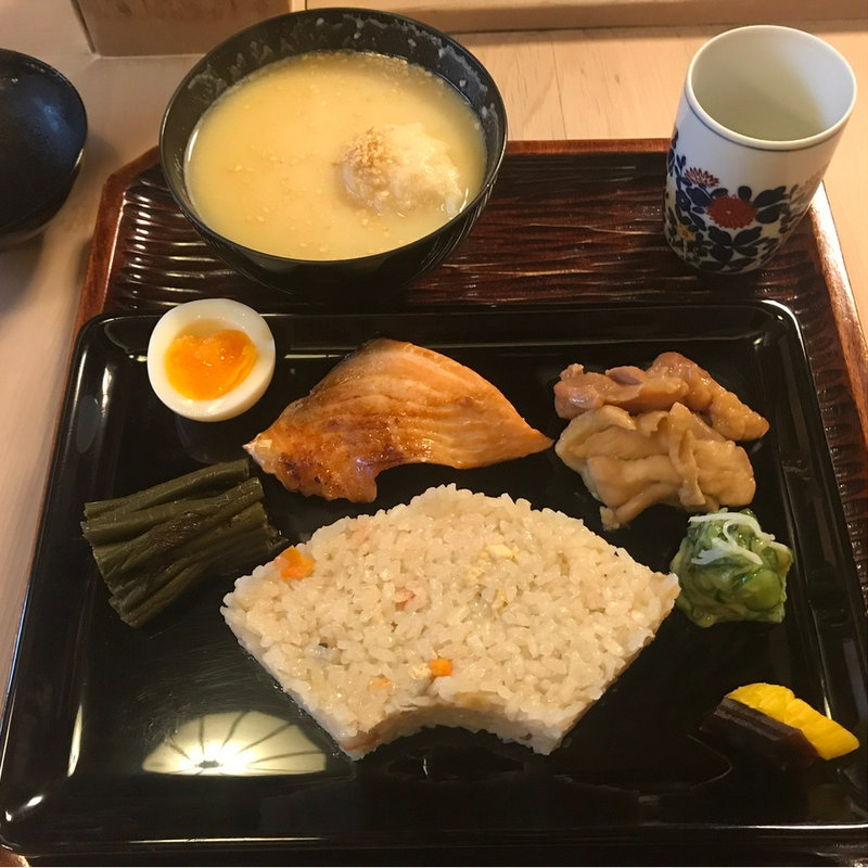 利久弁当(志る幸 （しるこう）)