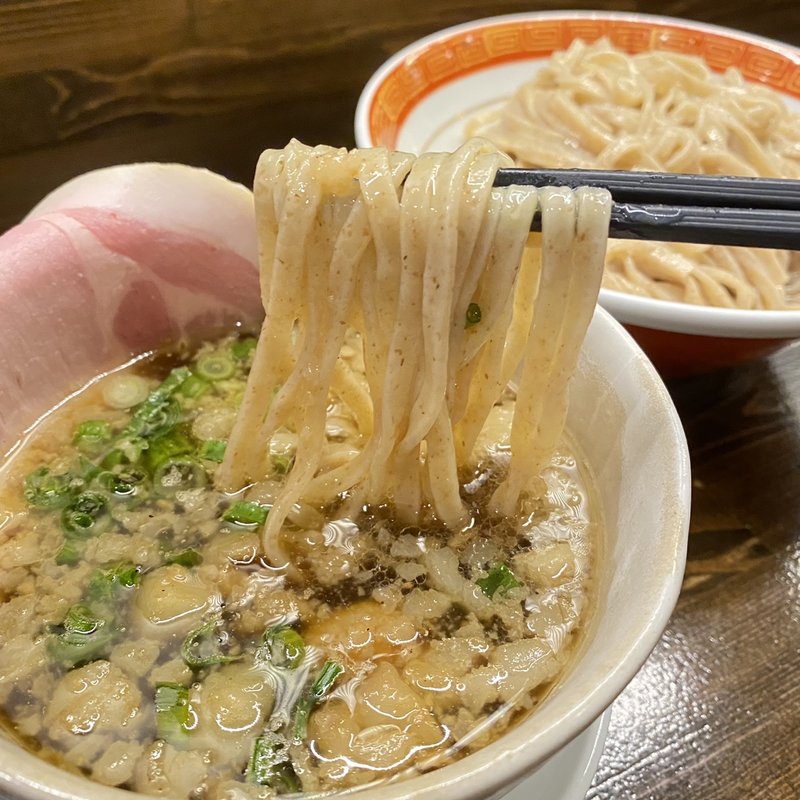 背脂たまりしょうゆ肉つけ麺（限定）(麺や一芯)