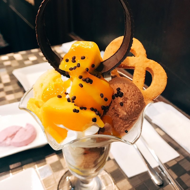 (PÂTISSERIE Yoshinori Asami)