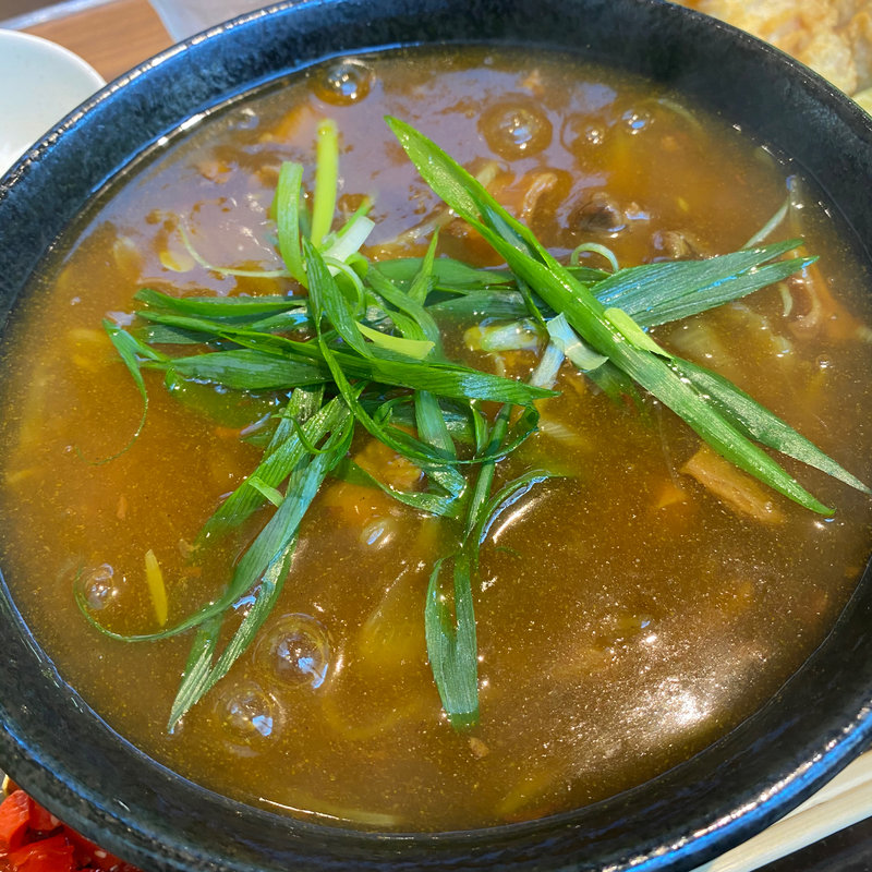 すじ肉カレーうどん(和心鶴々)