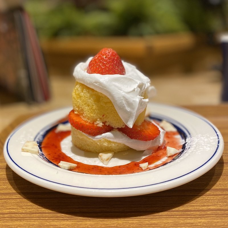 ストロベリースフレ(コリアン キッチン プチマン)