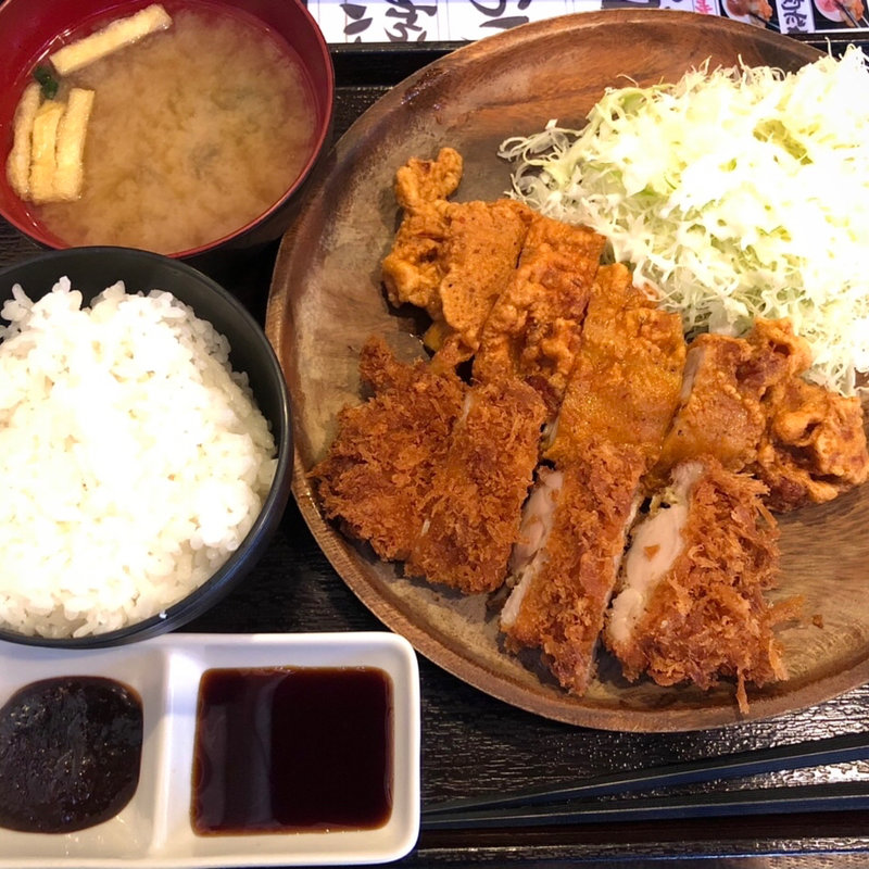 とりかつ定食(とりや なんじゃこりゃ)