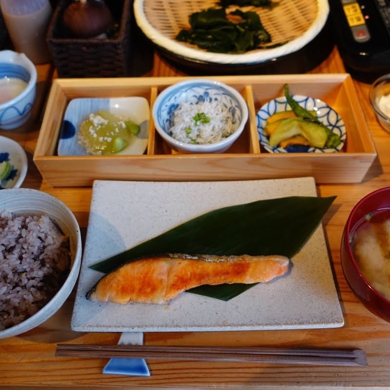 おもてなしお母さんの朝食(日本色)