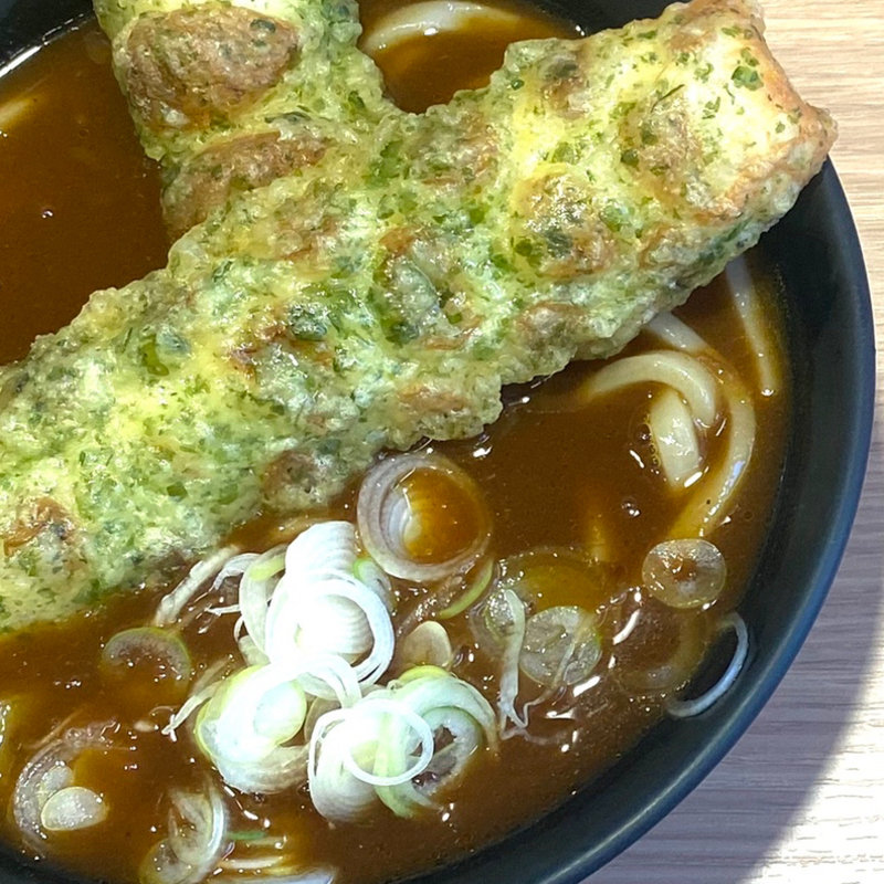 カレーうどん＋Wちくわ天(立喰いそばうどん すすきの)