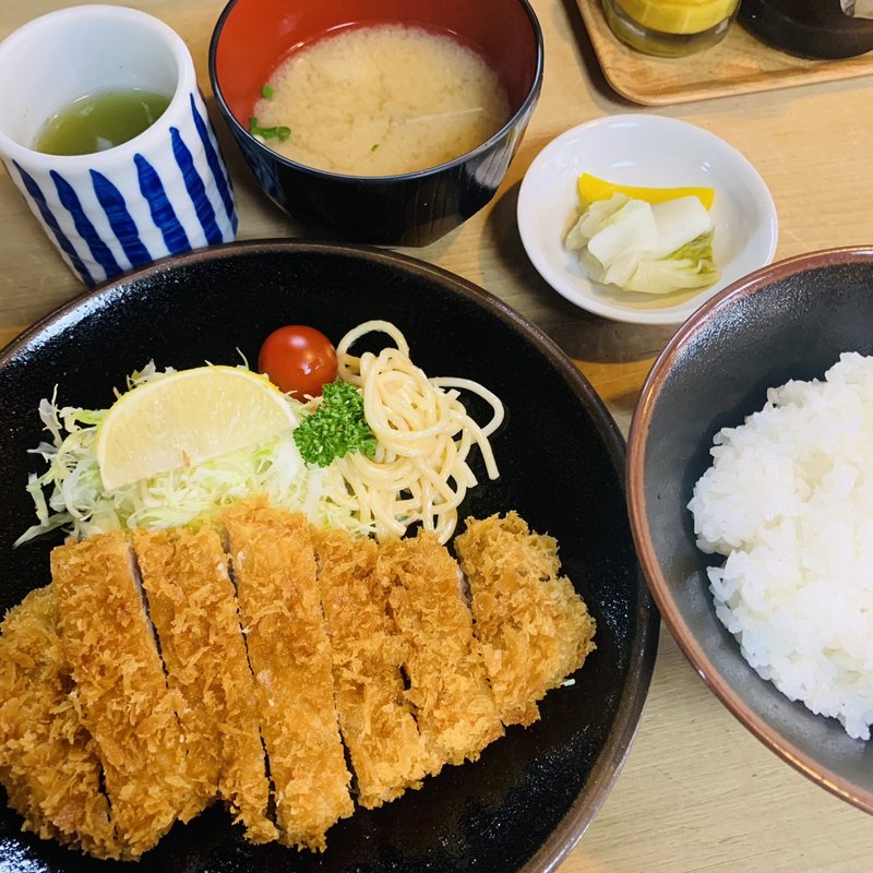 とんかつ中定食(好養軒)