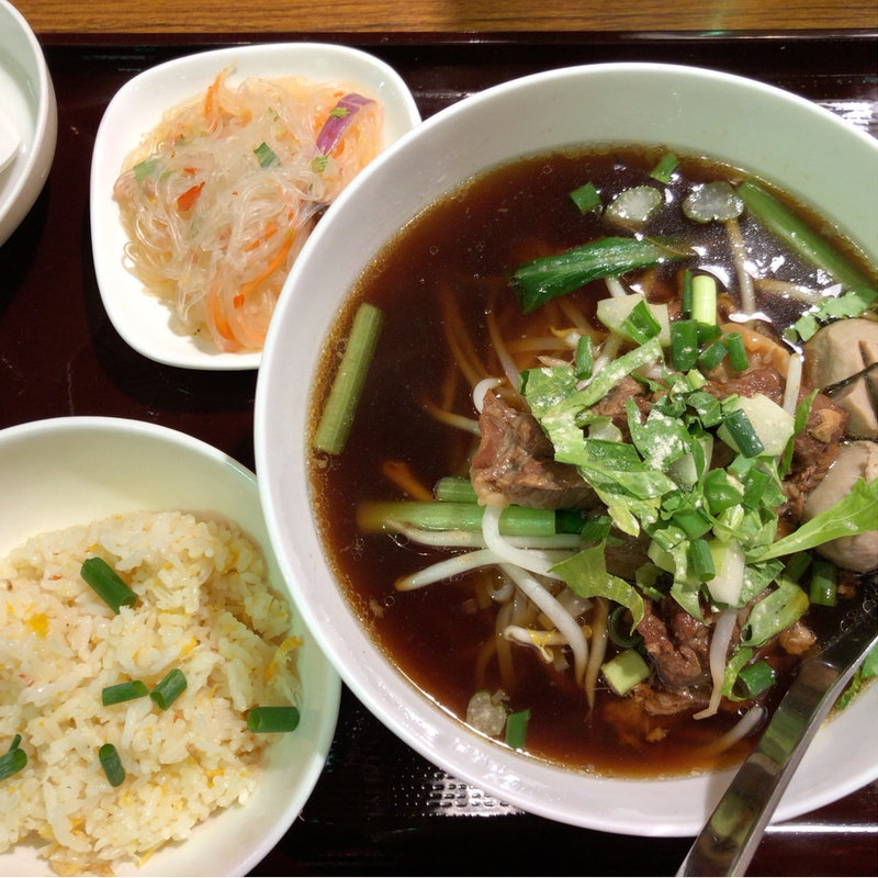 センレック　ヌアプアイ(ゲウチャイ クイーンズイースト店)