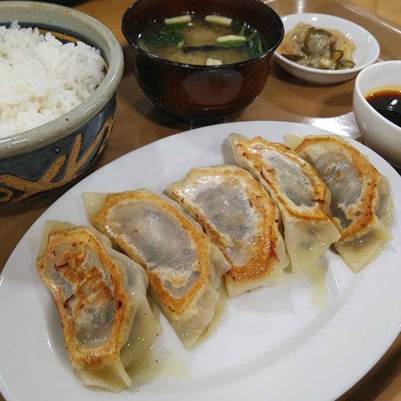 前沢牛ニラ餃子定食(陸奥屋 （ミチノクヤ）)