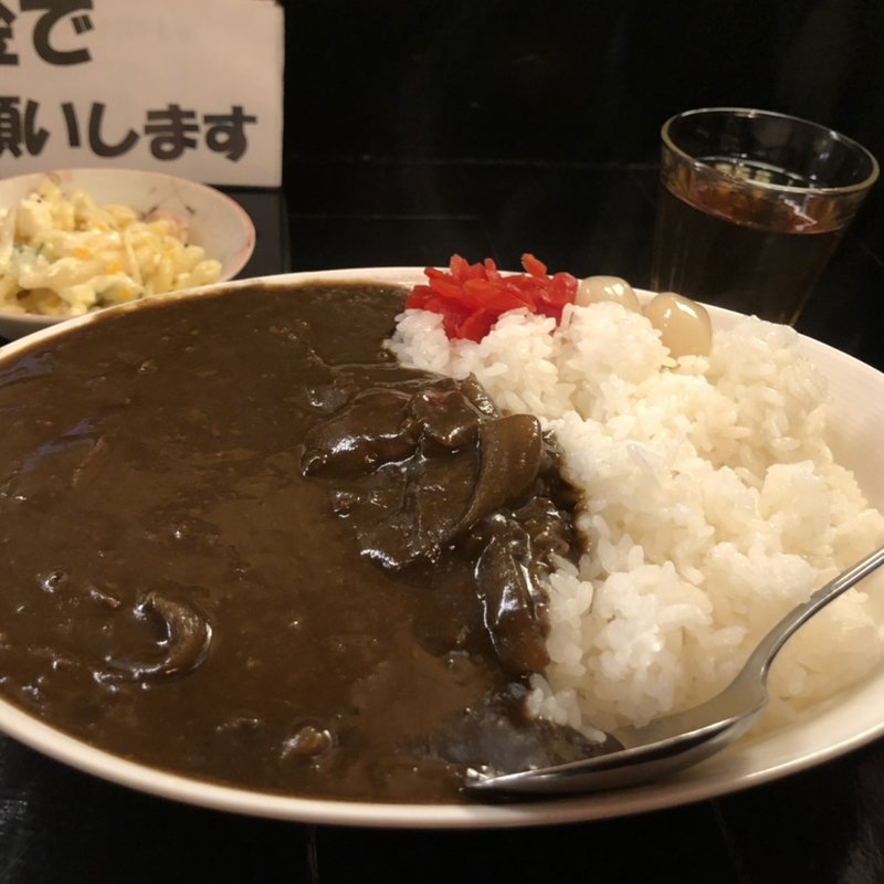 カレーライス　大盛(花紅恋慕)