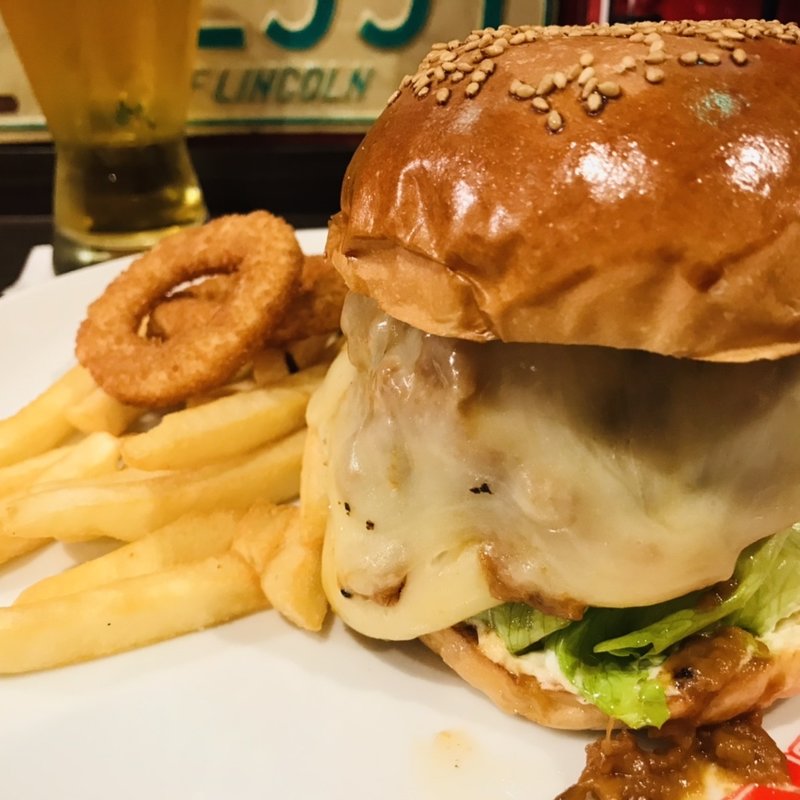 モッツァレラポルチーニクリームバーガー(ブラザーズ 人形町本店 （BROZERS'）)