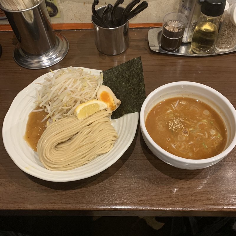 旨辛つけ麺　中盛(旨辛ラーメン 表裏 水道橋店)